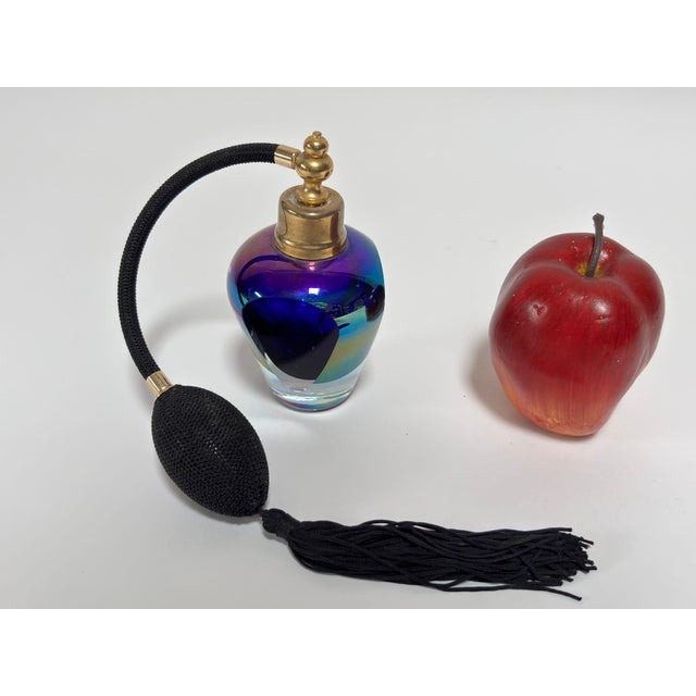 Iridescent Cobalt and Amethyst Art Glass Perfume Atomizer Faceted Crystal 1980 For Sale - Image 13 of 18