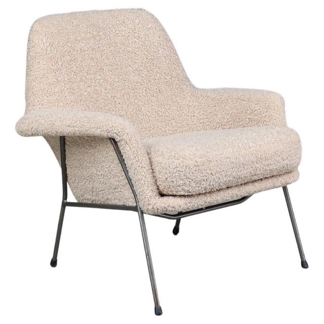 Mid-Century Modern Lady Lounge Chair in Teddy Upholstery, 1960s For Sale - Image 10 of 10