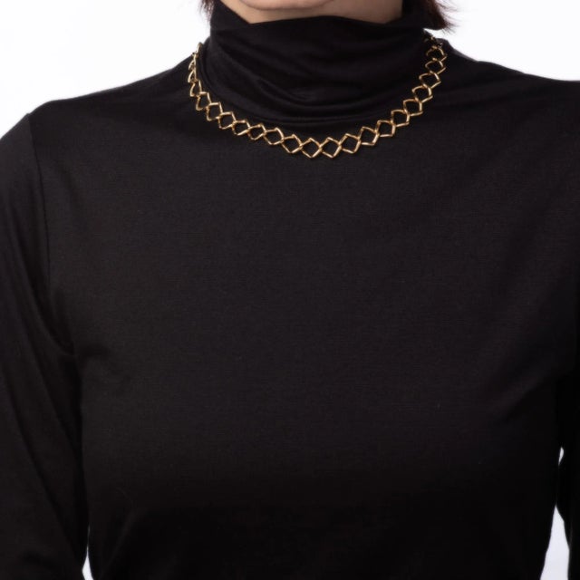 Modern 1981 Vintage Tiffany & Co Paloma Picasso Triangle Link 18k Gold Necklace For Sale - Image 3 of 4