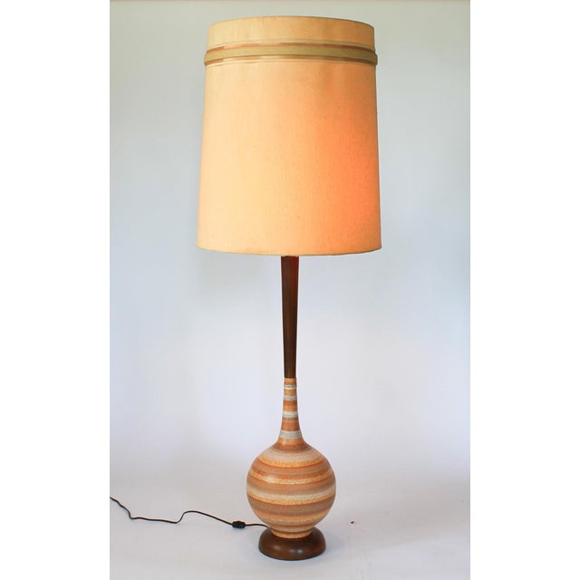 Mid-Century Modern Ceramic and Walnut Lamp For Sale - Image 4 of 12