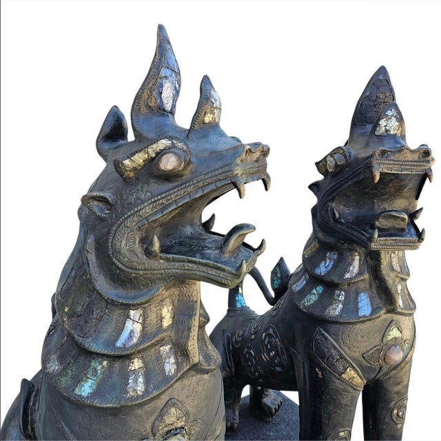 1950s Large Jeweled Burmese Bronze Chinthe Guardian Lion Foo Dogs, 2 Pieces For Sale - Image 15 of 17
