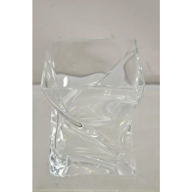 White Late 20th Century Modern Abstract Turkish Konart Twisted Glass Crystal Vase Centerpiece (B) For Sale - Image 8 of 10