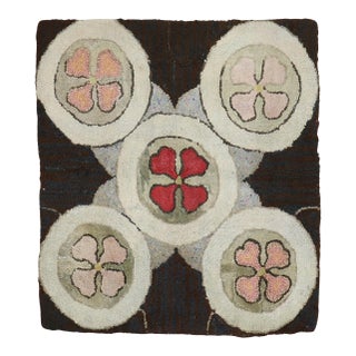 Early 20th Century Zabihi Collection American Hooked Square Rug - 3' x 3' For Sale