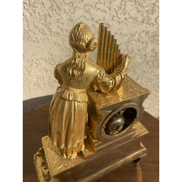 Clock in Gilt Bronze For Sale - Image 6 of 13