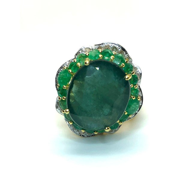 Metal Bochic “Capri” Vintage Natural Diamond & Emerald Ring Set in 18K Gold & Silver For Sale - Image 7 of 11