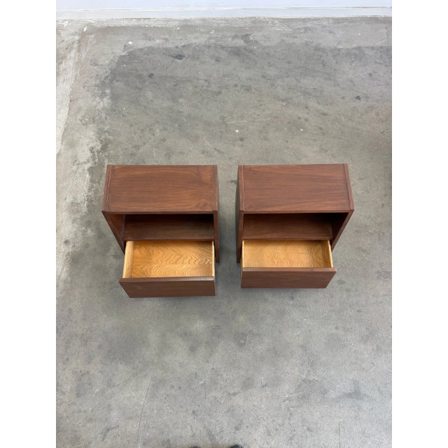 Wood 1960s Minimal Angular Nightstands - Pair For Sale - Image 7 of 9