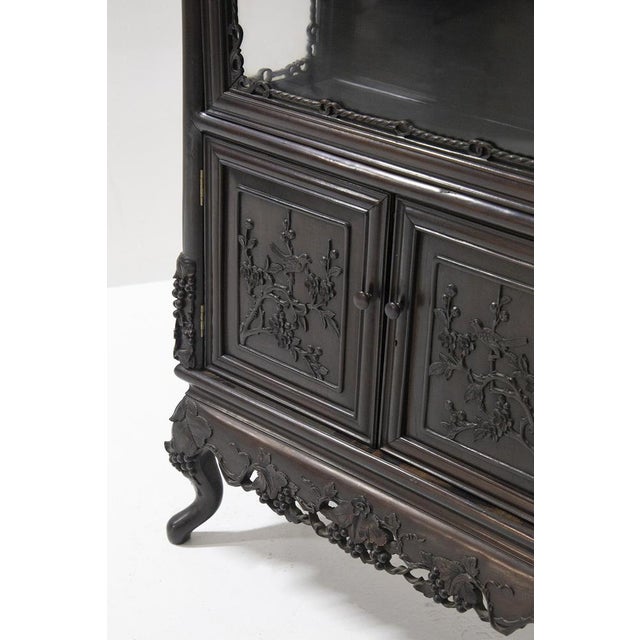 Antique Colonial Showcase in Fine Wood For Sale - Image 9 of 12