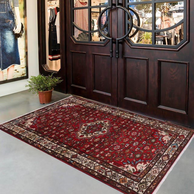 Red Vintage Hand-Knotted Wool Rug – 3.5 X 7 Ft – Rich Red Traditional Medallion For Sale - Image 8 of 8