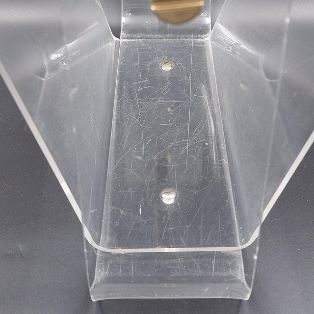 Omega Magazine Rack in Acrylic Glass attributed to David Lange for Roche Bobois, 1970 For Sale - Image 10 of 11