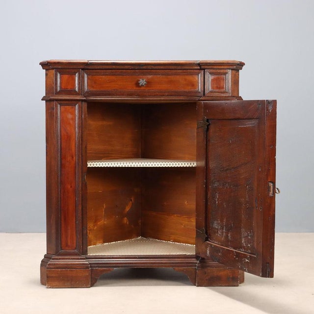 Baroque Style Corner Cabinet in Walnut For Sale - Image 3 of 10
