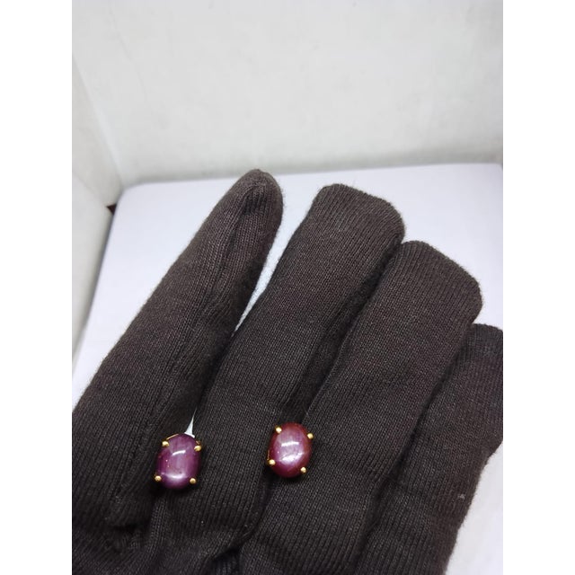 Gold Purity: 18K Solid Gold (stamped) Ruby: 10.15 cts Cut: oval cut 18K yellow gold Net weight: 3.45 grams CODE: K
