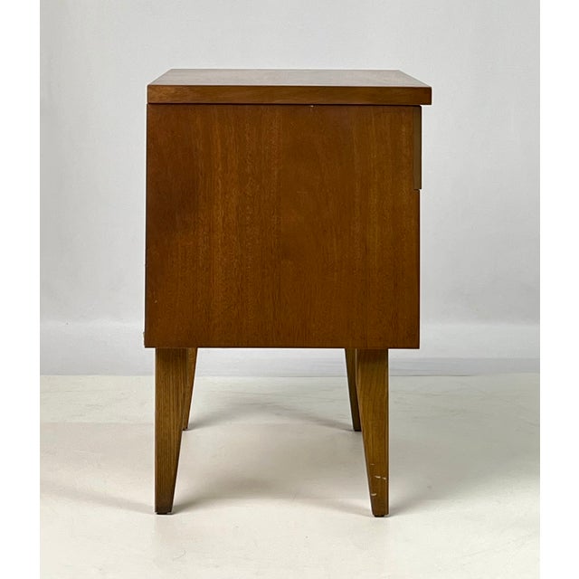 Brown Mid-Century Modern Bassett "Zenith" Series Walnut Nightstand With Sculpted Geometric Pull For Sale - Image 8 of 13