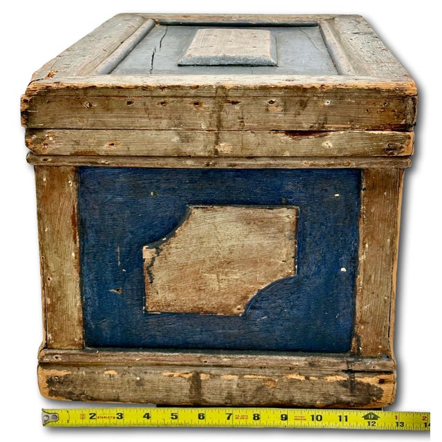 Outstanding Mid 1800s Smaller Size Antique New England Seaboard Pine Carpenters Tool Chest With Great Original Paint - 12 X 13 X 22 Inches For Sale - Image 18 of 18