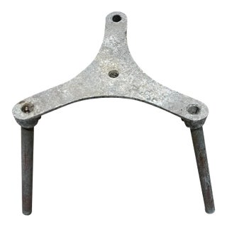 1950s Mid-Century Modern Tripod Planter Pedestal Stand in Patinated Aluminum For Sale