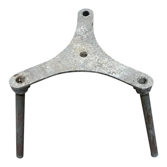 1950s Mid-Century Modern Tripod Planter Pedestal Stand in Patinated Aluminum For Sale