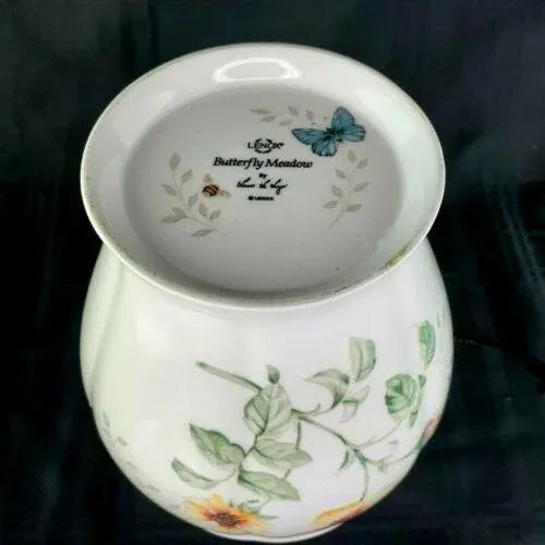 White 2000s Medium Lenox Butterfly Meadows Canister Cookie Jar For Sale - Image 8 of 10