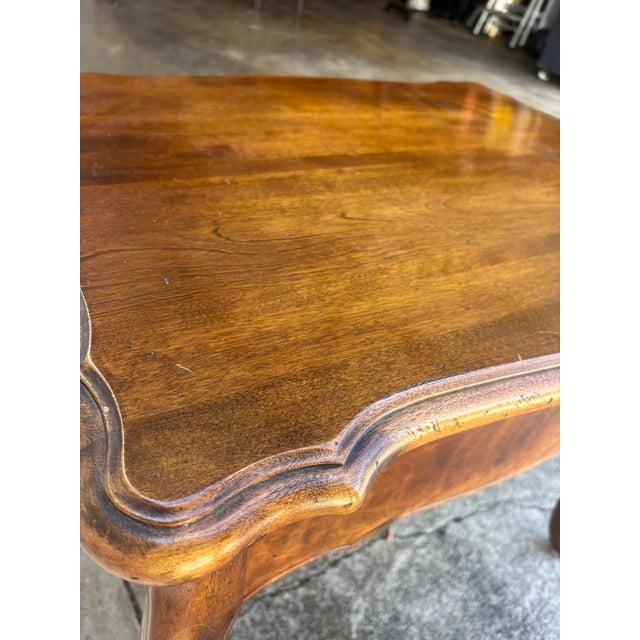 Vintage Ethan Allen French Provincial Lamp Table / Nightstand / Side Table For Sale - Image 9 of 9