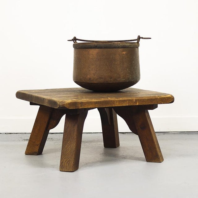 Large 19th Century Hammered Copper Kettle / Pot For Sale - Image 4 of 11