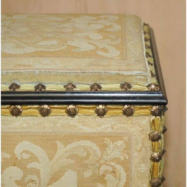 Late 19th Century French Embroidered Upholstery Floral Linen Trunk, 1880s For Sale - Image 5 of 18