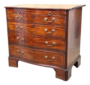 George III Mahogany Serpentine Chest of Drawers, 1770