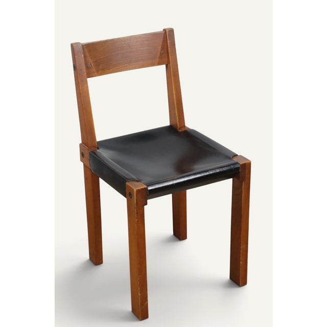 Mid-Century Modern Vintage S24 Chair in Elm and Black Leather by Pierre Chapo, 1970 For Sale - Image 3 of 18
