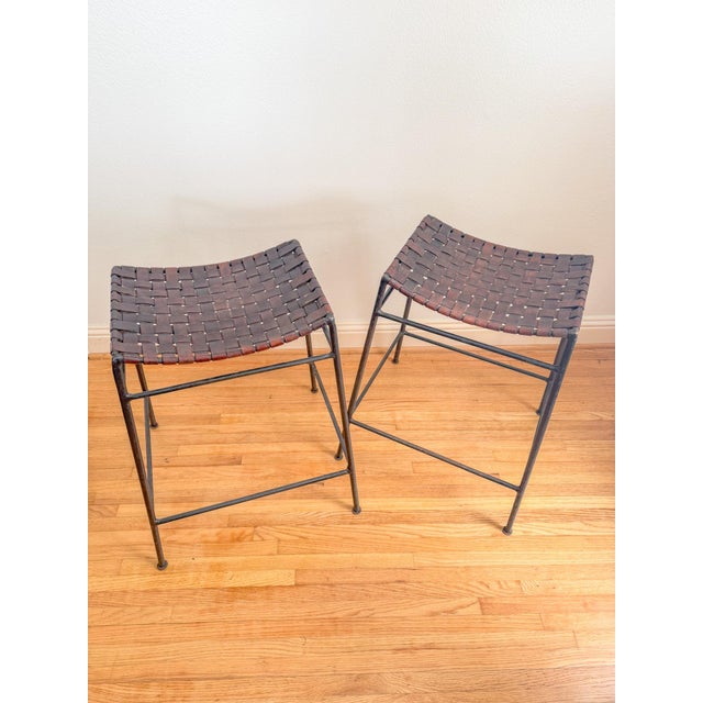 French Mid Century Industrial Style Brown Woven Leather and Iron Counter Stools After Lila Swift and Donald Monell For Sale - Image 4 of 18