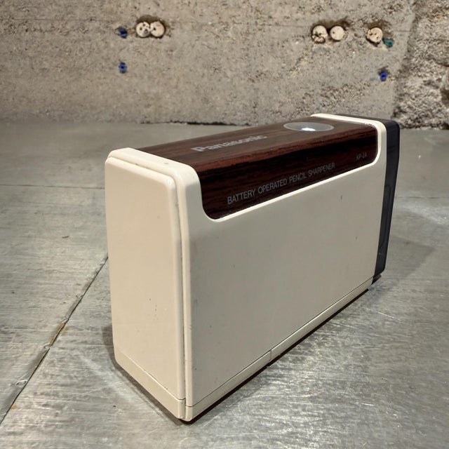 1960s Mid Century Modern Panasonic Kp-2a Battery-Operated Pencil Sharpener For Sale - Image 5 of 14