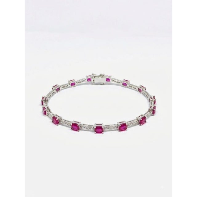 Natural 18k Gold Ruby 3.71ct & Diamond 0.39ct Bracelet For Sale - Image 4 of 9