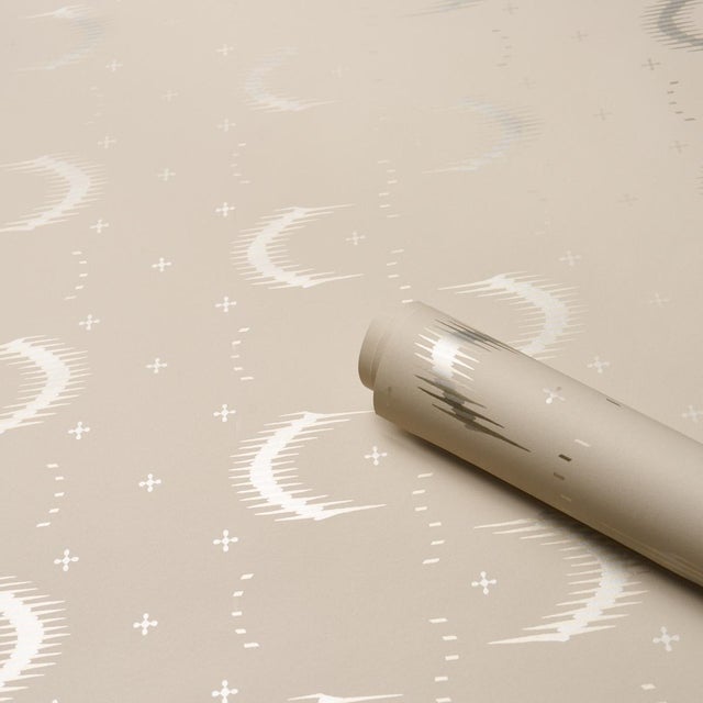 Schumacher SAMPLE - Schumacher Aristelle Wallpaper In Warm Silver For Sale - Image 4 of 6