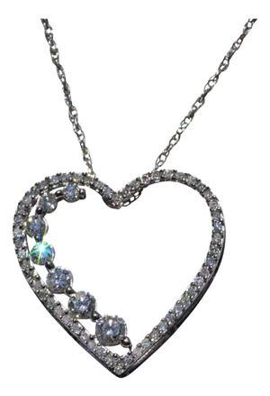 The Chandler Heights: Natural Diamond Heart in White Gold