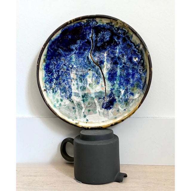 Ceramic Circa 1995 Unknown Visionary Artist Contemporary Brutalist Abstract Polychrome Ceramic Plate For Sale - Image 7 of 8