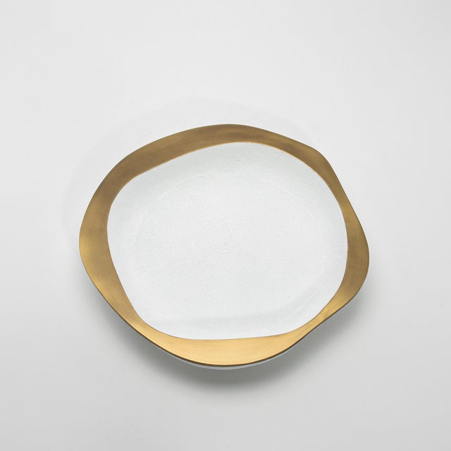 Bowl in White Shagreen With Bronze Patina Brass Details R&y Augousti For Sale In Los Angeles - Image 6 of 12