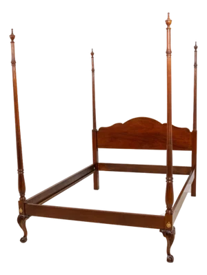 Hickory Chair Company Queen Size Claw Foot Mahogany Bed