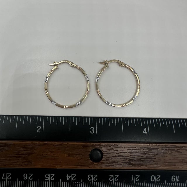 Early 21st Century 14kt Yellow Gold Hoops With Rose & White Finish – 7/8in, 1.3mm, New, A Pair For Sale - Image 5 of 5