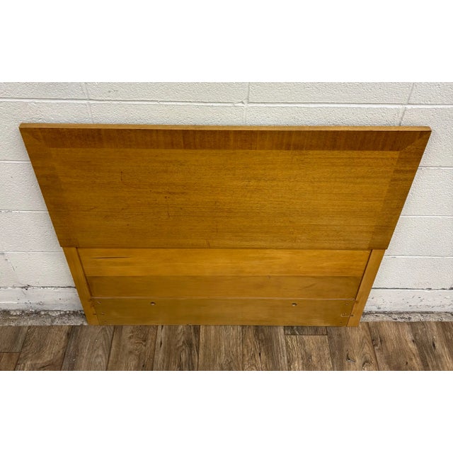 Mid-Century Modern Vintage Twin Size Mid Century Modern MCM Inlaid Border Headboard For Sale - Image 3 of 10