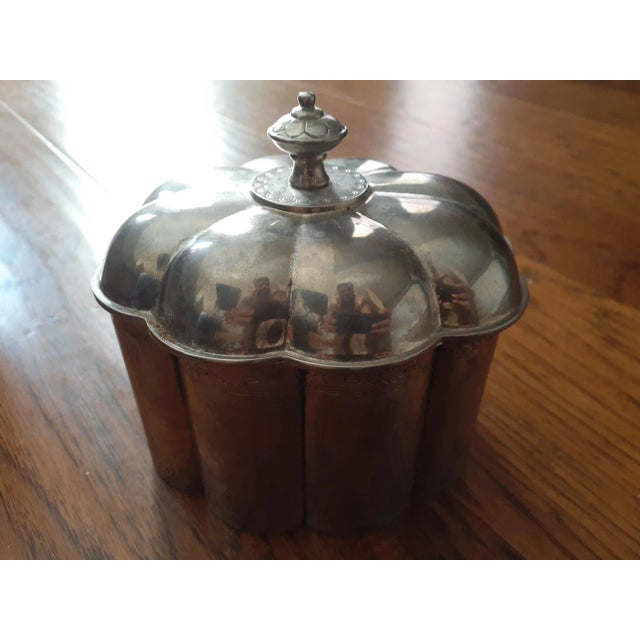 1990s 1994 Godinger Silver Scalopped Velvet Lined Jewelry Casket For Sale - Image 5 of 7