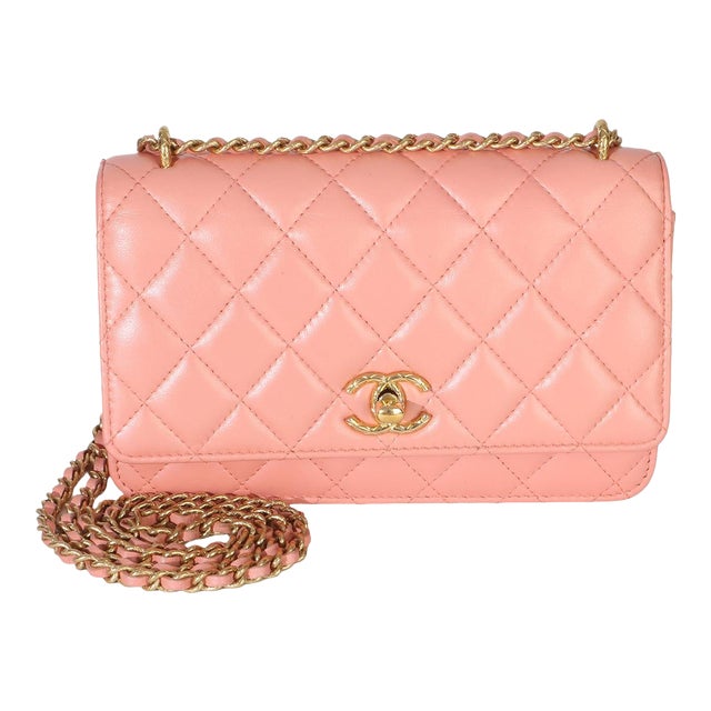Iridescent Pink Quilted Lambskin CC Wallet On Chain For Sale