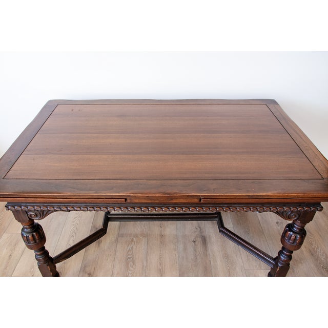 Berkey & Gay Exceptional Berkey & Gay Extendable Walnut Draw-Leaf Dining Table | C. 1925 For Sale - Image 4 of 4