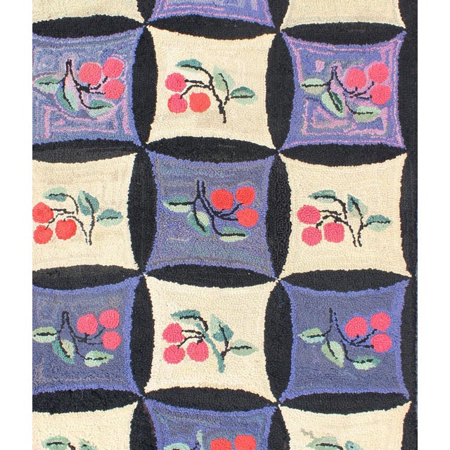 Textile Antique American Hooked Rug With All-Over Circles & Floral Quilt Design For Sale - Image 7 of 8