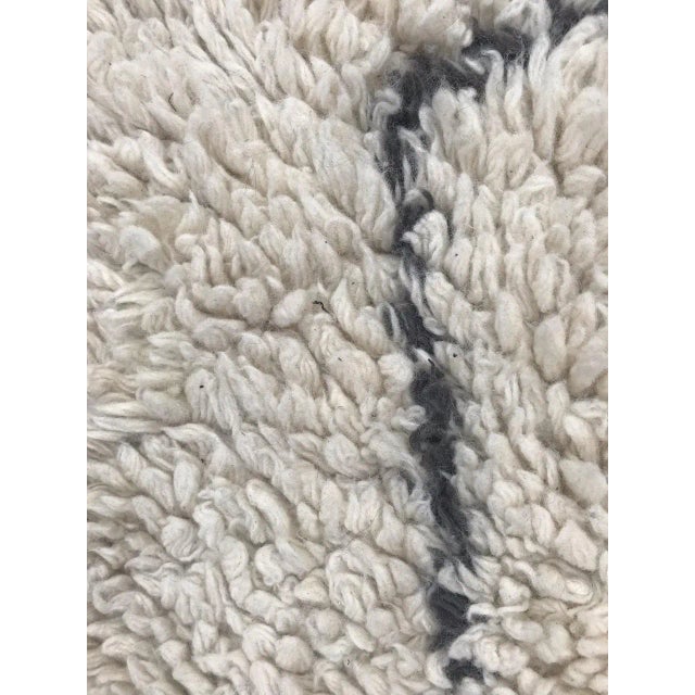 Vintage Moroccan Ouarain Rug, 1980s For Sale - Image 3 of 14