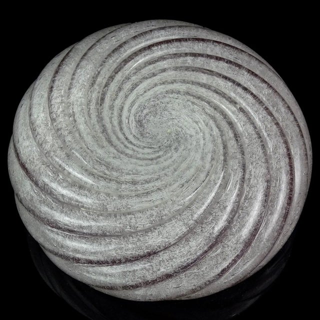 Mid 20th Century Vintage Murano Seguso Vetri d'Arte Gold Flecks Red Pulegoso Technique Italian Art Glass Ashtray Bowl For Sale - Image 5 of 8