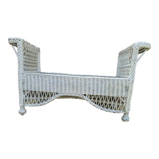 Early 20th Century Antique Bar Harbor Natural Willow Wicker Bench For Sale