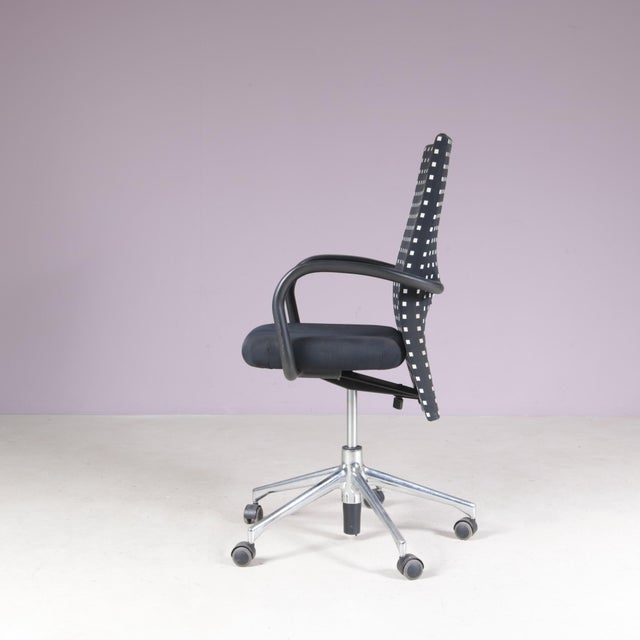 1980s desk chair designed by Antonio Citterio for Vitra, Germany. This elegant and functional office chair reflects...