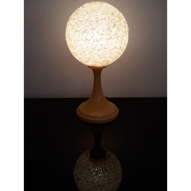1970s Vintage Granulat Tulip Base Table Lamp, 1970s For Sale - Image 5 of 6