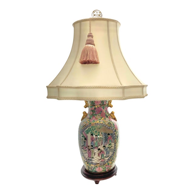 Late 20th Century Porcelain Lamp Rose Medallion Design Vintage Asian Style With Silk Shade and Tassel For Sale