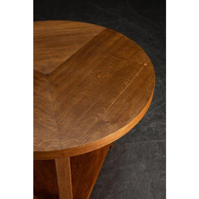 French Art Deco Side Table, 1930s, in Very Good conditions. Designed 1920 to 1949 I have official proof of authenticity...