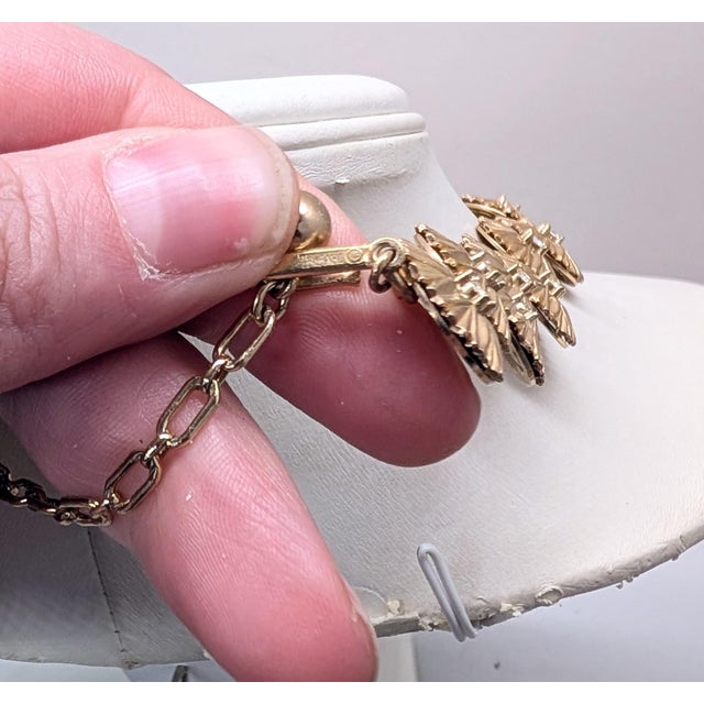 Vintage 1950s Signed Crown Trifari Goldtone "Bursts" With Clear Rhinestone Link Collar Necklace For Sale In Philadelphia - Image 6 of 11