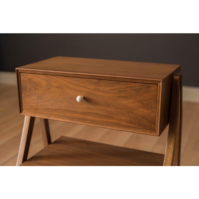 Mid-Century Modern Pair of Vintage Kipp Stewart Walnut Floating Nightstands by Drexel Declaration For Sale - Image 3 of 18