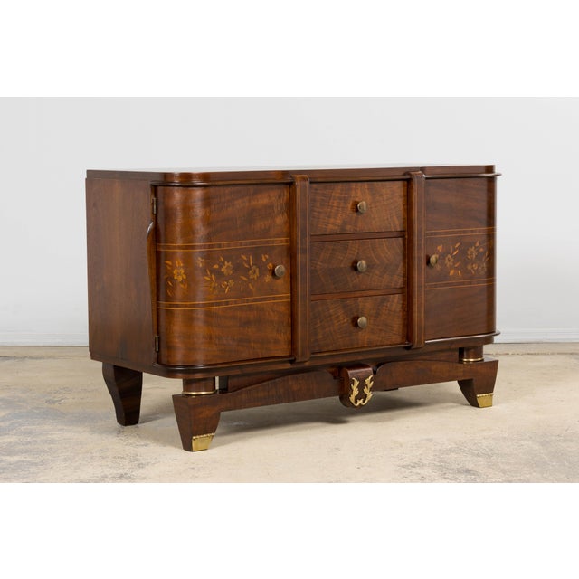 1930s French Art Deco Walnut Commode With Floral Marquetry For Sale - Image 14 of 17