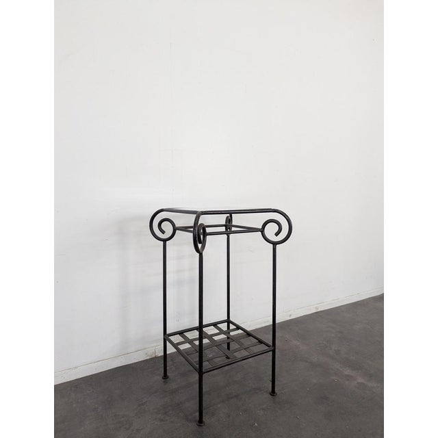 Wrought Iron Side Table, in Very Good conditions.